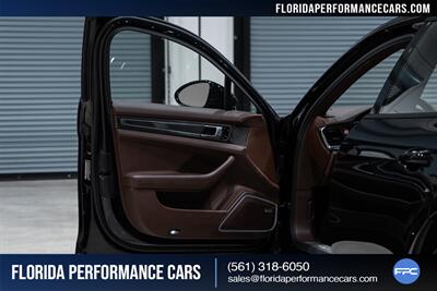 2018 Porsche Panamera   - Photo 25 - Riviera Beach, FL 33407