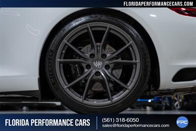 2019 Porsche 911 Carrera T - Photo 13 - Riviera Beach, FL 33407