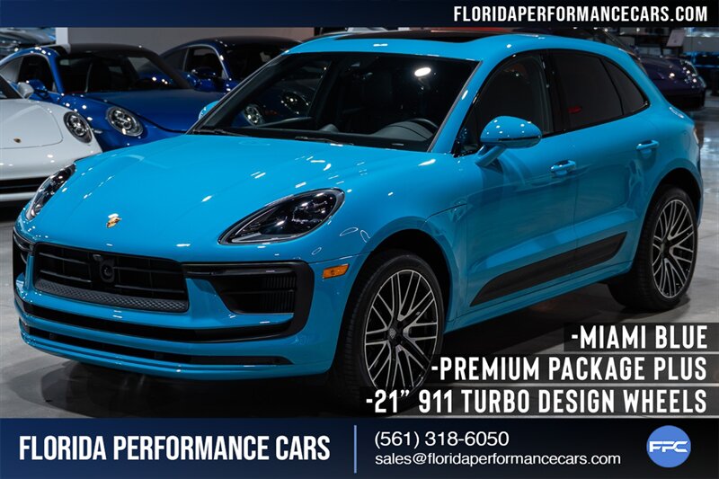 2022 Porsche Macan S  