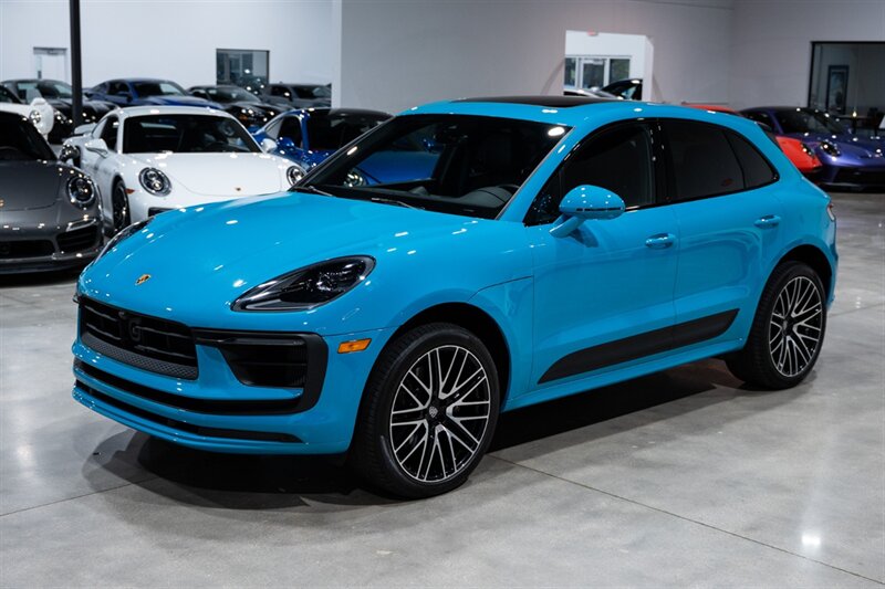 2022 Porsche Macan S  