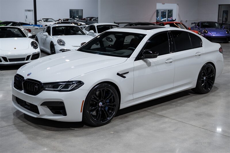 2023 BMW M5  