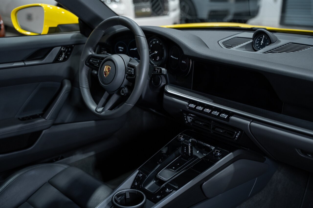 2020 Porsche 911 Carrera S   - Photo 33 - Riviera Beach, FL 33407