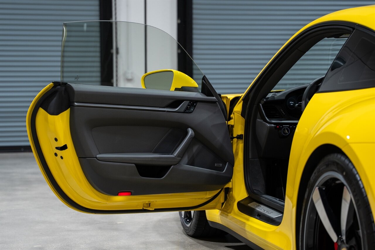 2020 Porsche 911 Carrera S   - Photo 21 - Riviera Beach, FL 33407