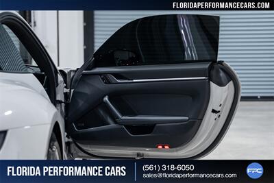 2024 Porsche 911 Carrera T   - Photo 33 - Riviera Beach, FL 33407