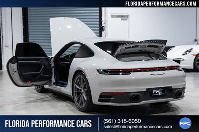 2024 Porsche 911 Carrera T   - Photo 35 - Riviera Beach, FL 33407