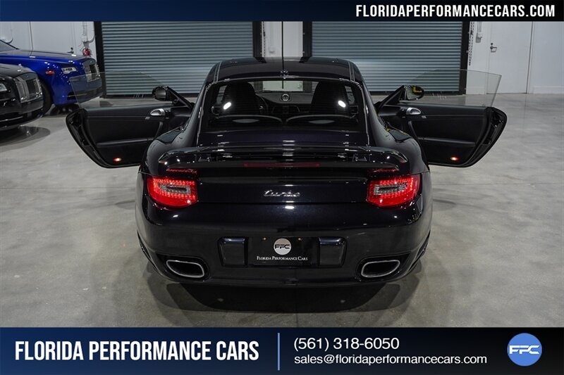 2010 Porsche 911 Turbo   - Photo 36 - Riviera Beach, FL 33407