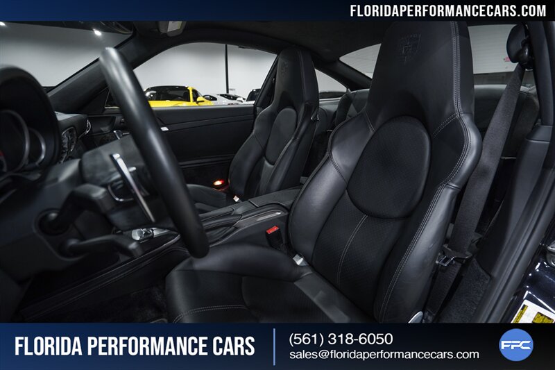 2010 Porsche 911 Turbo   - Photo 20 - Riviera Beach, FL 33407