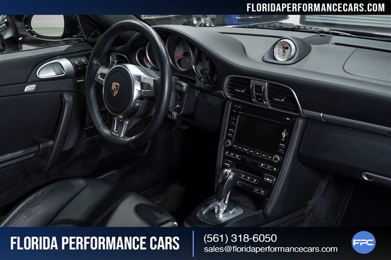 2010 Porsche 911 Turbo   - Photo 52 - Riviera Beach, FL 33407