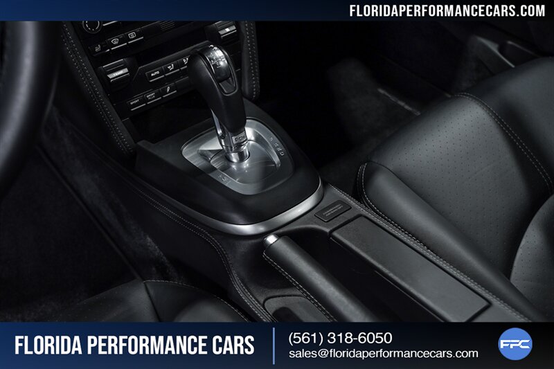 2010 Porsche 911 Turbo   - Photo 47 - Riviera Beach, FL 33407