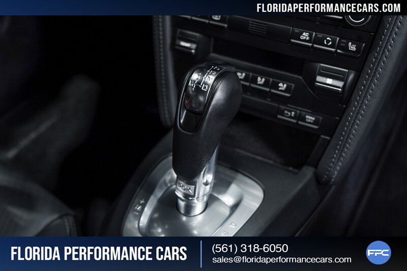 2010 Porsche 911 Turbo   - Photo 55 - Riviera Beach, FL 33407