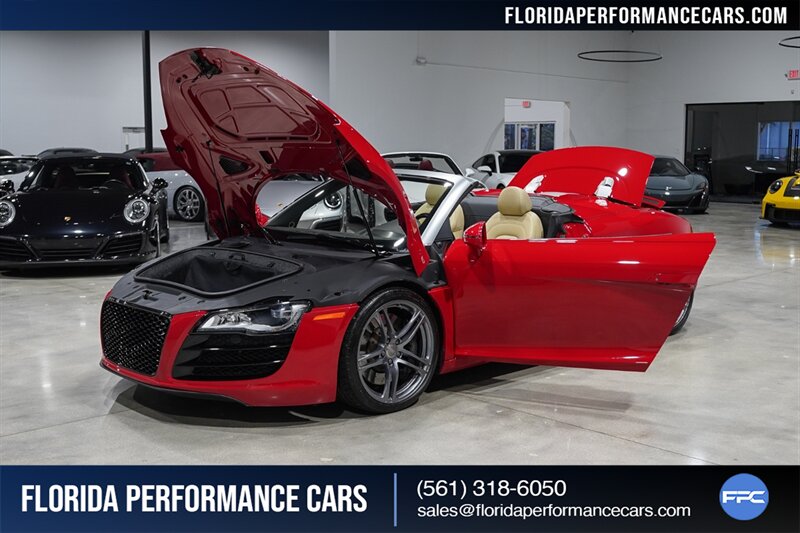 2011 Audi R8 5.2 quattro Spyder   - Photo 32 - Riviera Beach, FL 33407