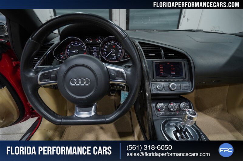 2011 Audi R8 5.2 quattro Spyder   - Photo 24 - Riviera Beach, FL 33407