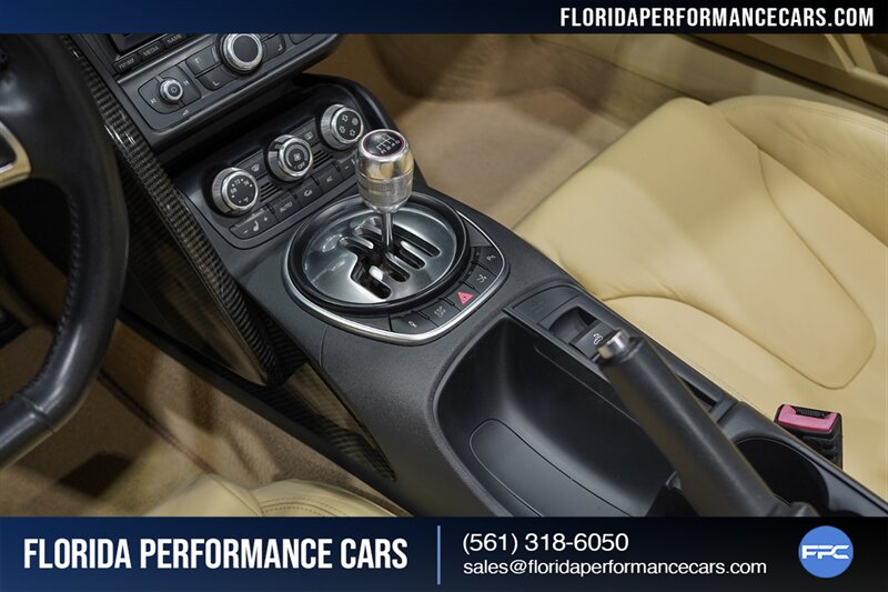 2011 Audi R8 5.2 quattro Spyder   - Photo 46 - Riviera Beach, FL 33407