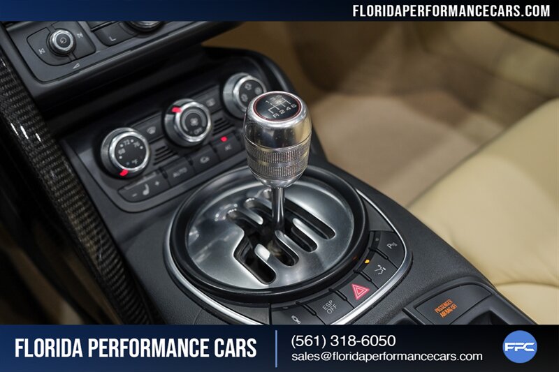 2011 Audi R8 5.2 quattro Spyder   - Photo 47 - Riviera Beach, FL 33407