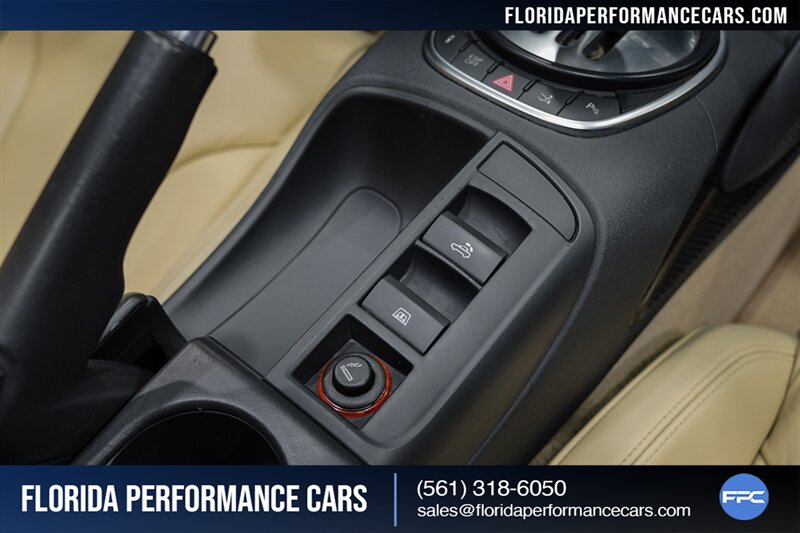 2011 Audi R8 5.2 quattro Spyder   - Photo 51 - Riviera Beach, FL 33407