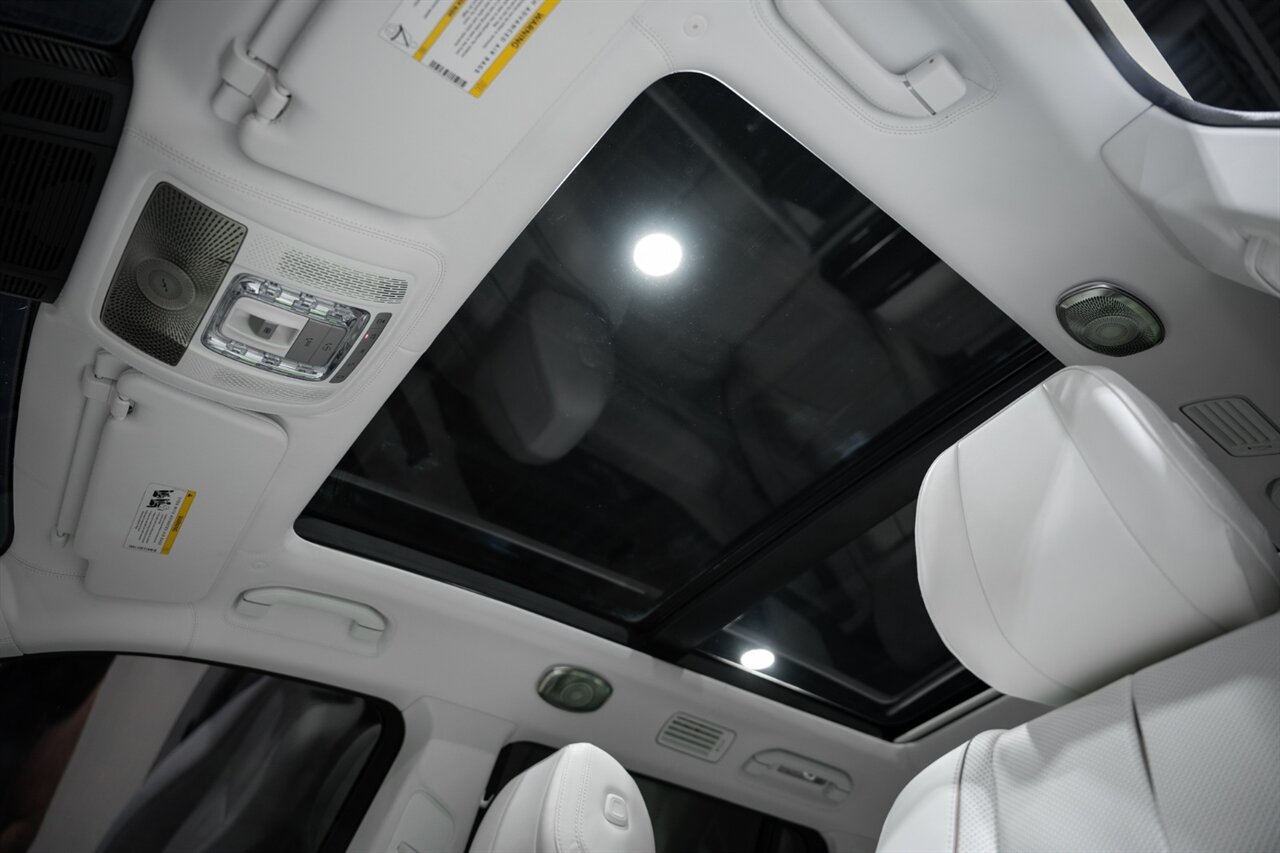 2022 Mercedes-Benz GLS Maybach GLS 600   - Photo 23 - Riviera Beach, FL 33407