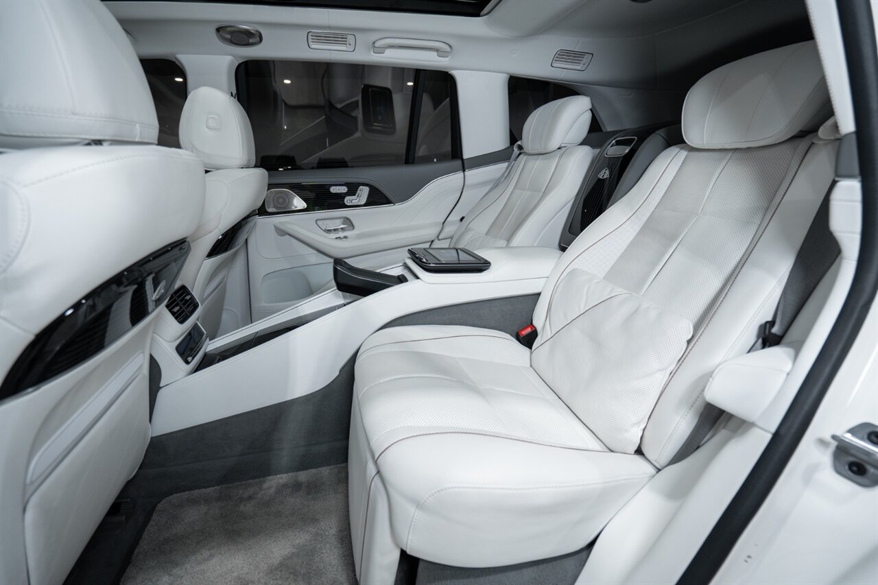2022 Mercedes-Benz GLS Maybach GLS 600   - Photo 31 - Riviera Beach, FL 33407