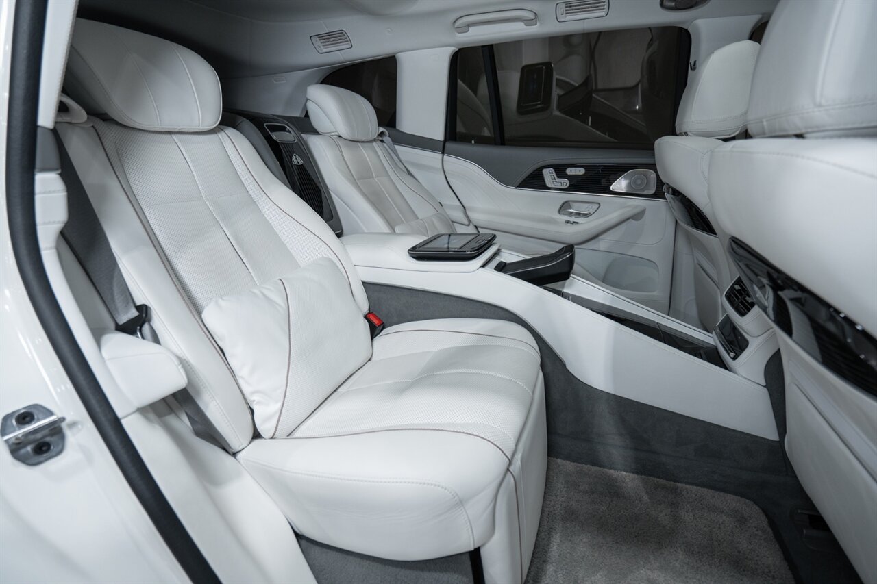 2022 Mercedes-Benz GLS Maybach GLS 600   - Photo 34 - Riviera Beach, FL 33407