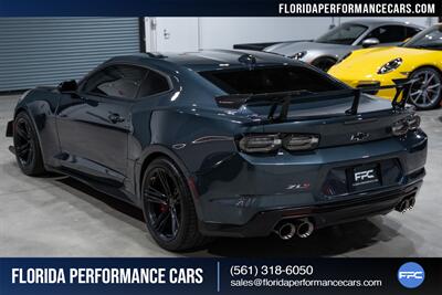 2022 Chevrolet Camaro ZL1 w/ 1LE   - Photo 4 - Riviera Beach, FL 33407