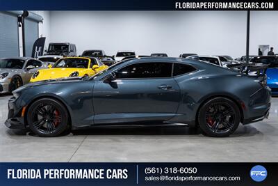 2022 Chevrolet Camaro ZL1 w/ 1LE   - Photo 3 - Riviera Beach, FL 33407