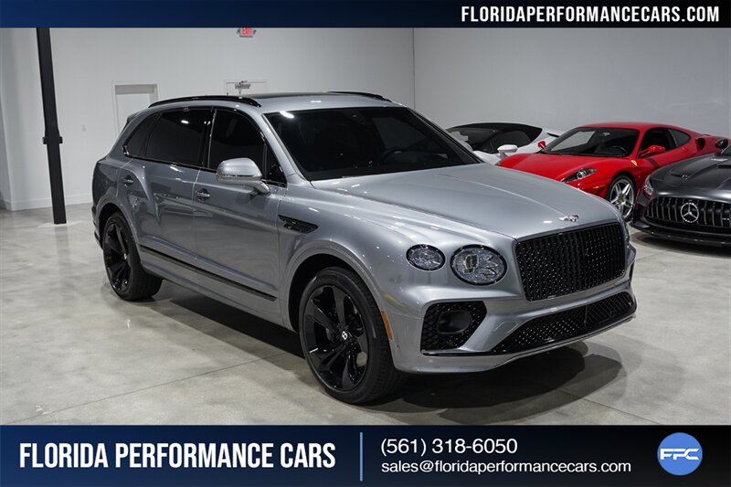 2023 Bentley Bentayga EWB V8   - Photo 8 - Riviera Beach, FL 33407