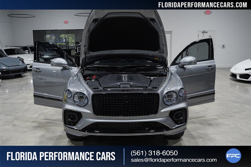 2023 Bentley Bentayga EWB V8   - Photo 48 - Riviera Beach, FL 33407