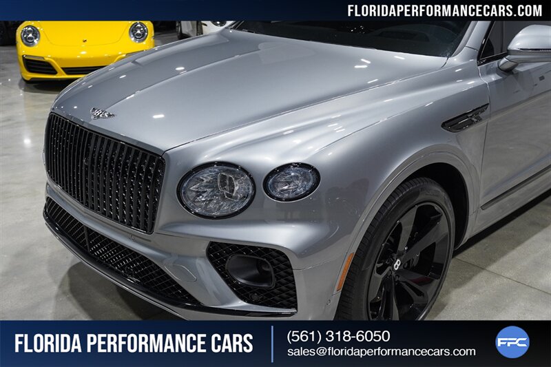 2023 Bentley Bentayga EWB V8   - Photo 14 - Riviera Beach, FL 33407