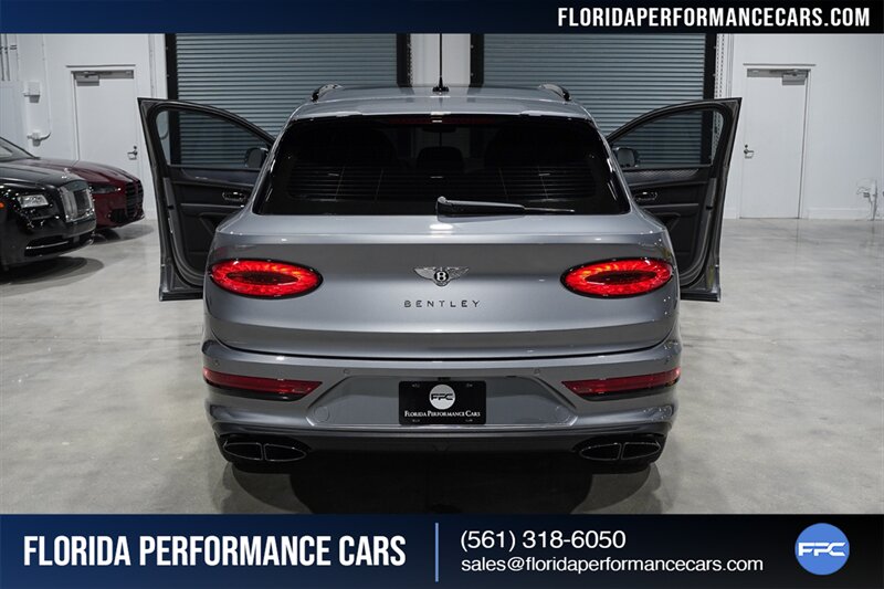 2023 Bentley Bentayga EWB V8   - Photo 47 - Riviera Beach, FL 33407