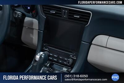 2017 Porsche 911 Targa 4   - Photo 60 - Riviera Beach, FL 33407