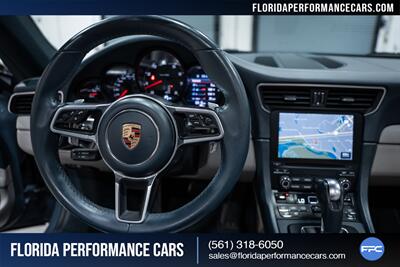 2017 Porsche 911 Targa 4   - Photo 24 - Riviera Beach, FL 33407