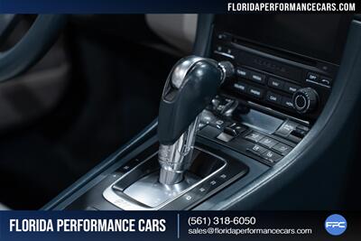 2017 Porsche 911 Targa 4   - Photo 59 - Riviera Beach, FL 33407