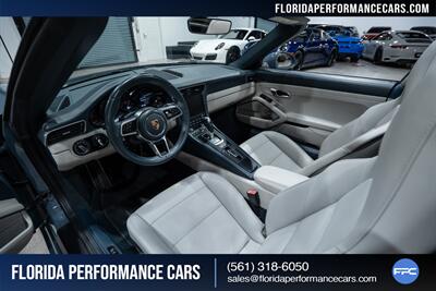 2017 Porsche 911 Targa 4   - Photo 21 - Riviera Beach, FL 33407
