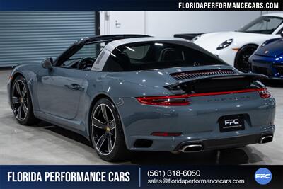 2017 Porsche 911 Targa 4   - Photo 69 - Riviera Beach, FL 33407