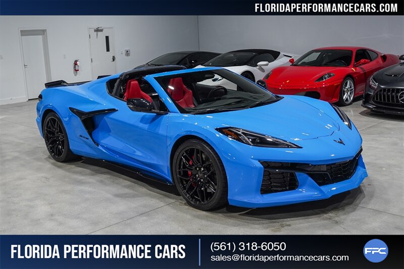 2024 Chevrolet Corvette Z06   - Photo 8 - Riviera Beach, FL 33407