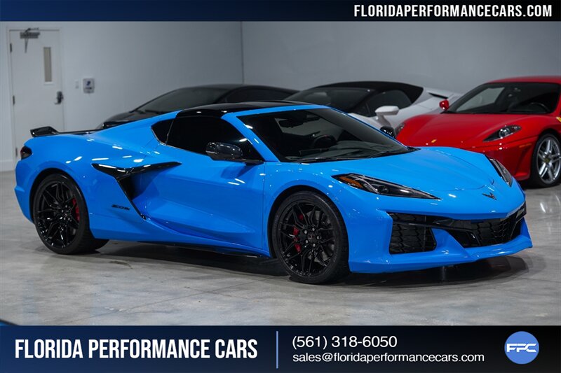 2024 Chevrolet Corvette Z06   - Photo 17 - Riviera Beach, FL 33407