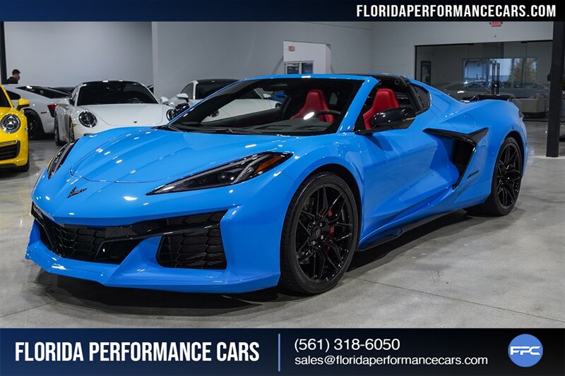 2024 Chevrolet Corvette Z06   - Photo 10 - Riviera Beach, FL 33407