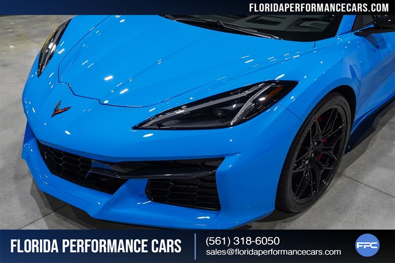 2024 Chevrolet Corvette Z06   - Photo 13 - Riviera Beach, FL 33407