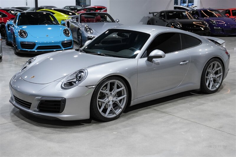 2018 Porsche 911 Carrera  