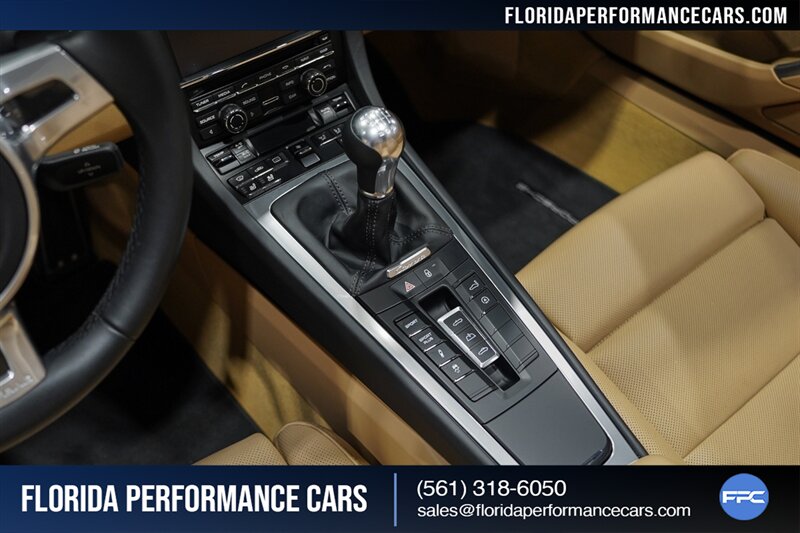 2014 Porsche 911 Carrera 4S   - Photo 40 - Riviera Beach, FL 33407