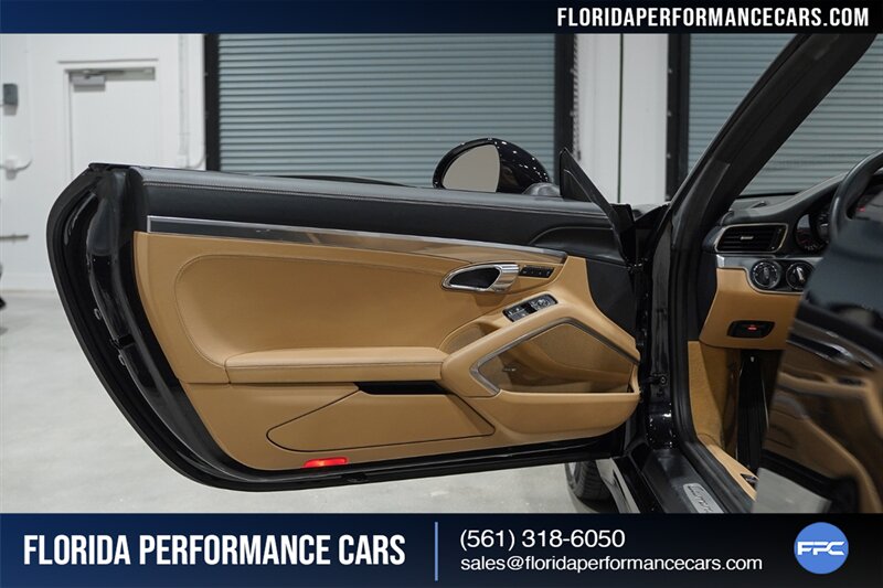 2014 Porsche 911 Carrera 4S   - Photo 21 - Riviera Beach, FL 33407