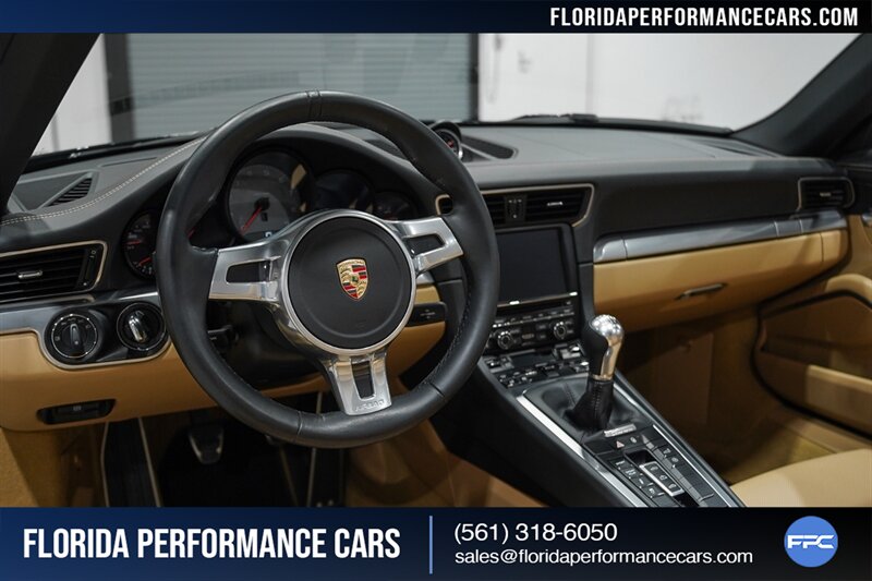 2014 Porsche 911 Carrera 4S   - Photo 39 - Riviera Beach, FL 33407