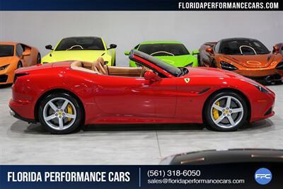 2015 Ferrari California T   - Photo 7 - Riviera Beach, FL 33407