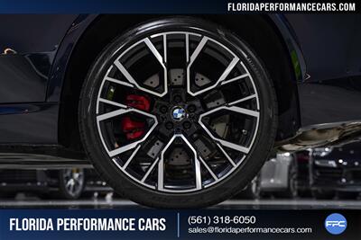 2022 BMW X5 M   - Photo 12 - Riviera Beach, FL 33407