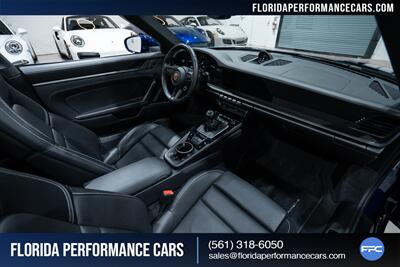 2022 Porsche 911 Targa 4 GTS   - Photo 32 - Riviera Beach, FL 33407