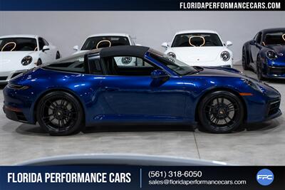 2022 Porsche 911 Targa 4 GTS   - Photo 70 - Riviera Beach, FL 33407