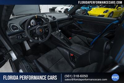 2020 Porsche 718 Cayman GT4   - Photo 18 - Riviera Beach, FL 33407
