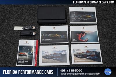 2020 Porsche 718 Cayman GT4   - Photo 27 - Riviera Beach, FL 33407