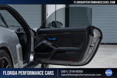 2020 Porsche 718 Cayman GT4   - Photo 33 - Riviera Beach, FL 33407