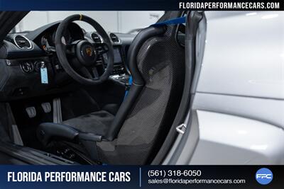 2020 Porsche 718 Cayman GT4   - Photo 21 - Riviera Beach, FL 33407