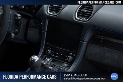 2020 Porsche 718 Cayman GT4   - Photo 58 - Riviera Beach, FL 33407